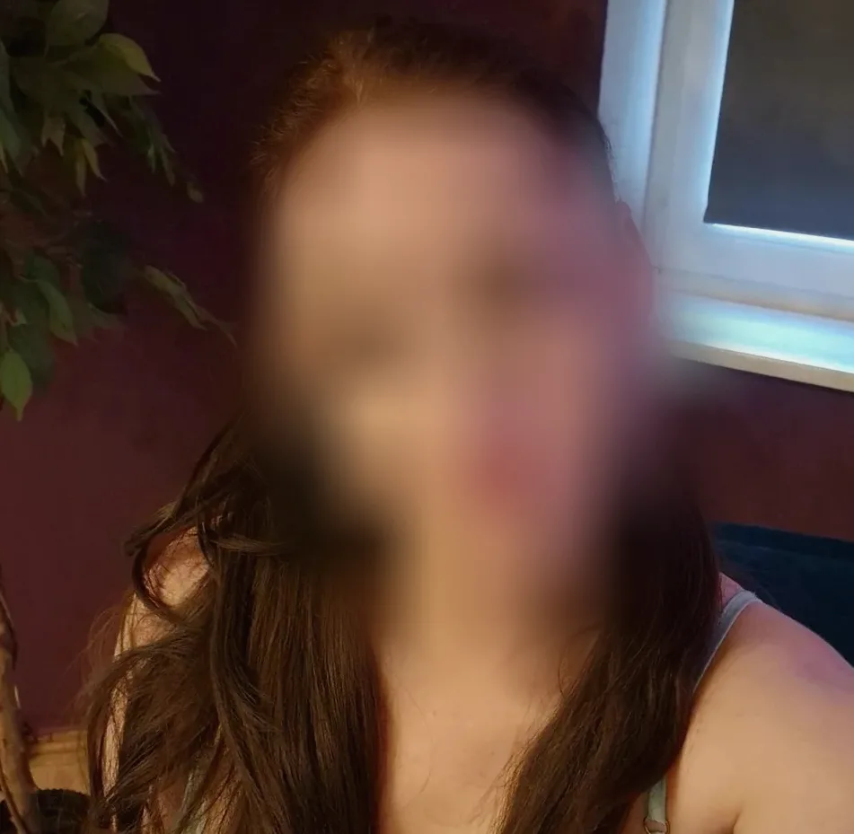 Angela, 31 anni